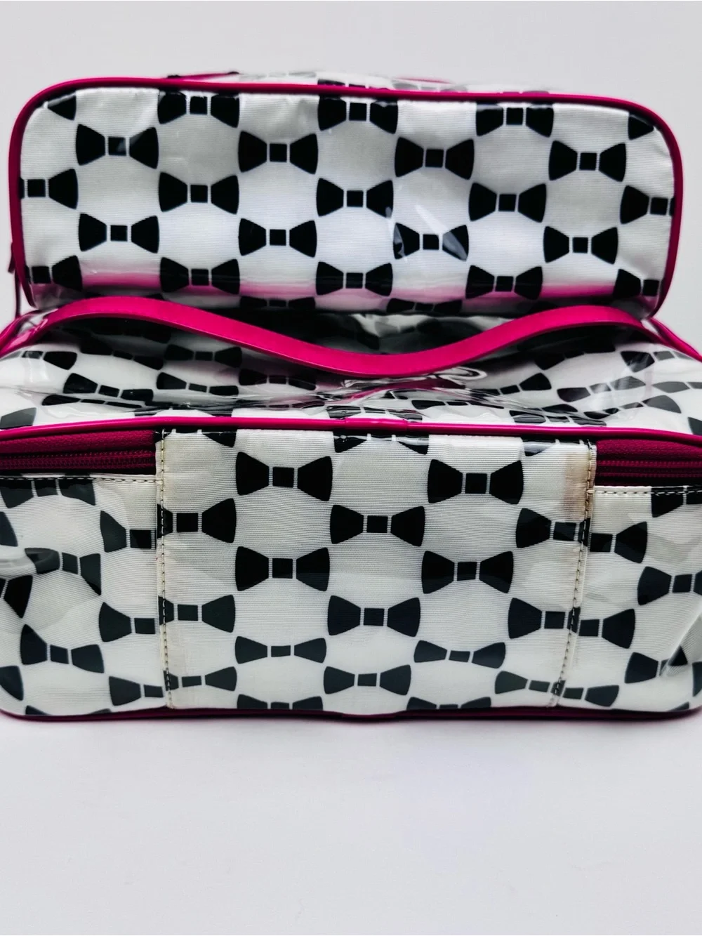 Kate Spade 2 piece set Whitehall Court Colin Make-Up Cosmetics Travel Bags.